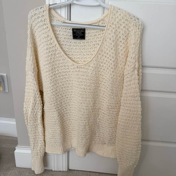 Abercrombie Cream Scooped Neck Sweater - Picture 1 of 3
